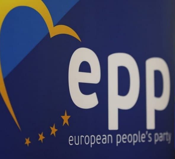 “სიტუაციიდან გამოსავლად ვადამდელი არჩევნები და მოლაპარაკებების პროცესის აღდგენა უნდა მიიჩნეოდეს”