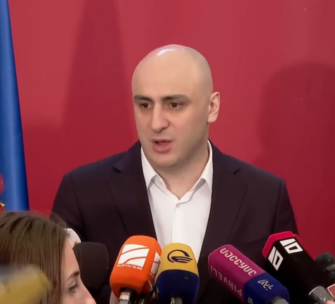 “ისე გავალ და შემოვალ, რომ ვერ დამაპატიმრებენ”