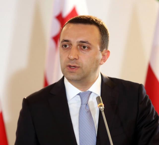 “დღეს 21-ე საუკუნის შულავერის კომიტეტი, ზუსტად ისევე, როგორც 100 წლის წინ, ქვეყნის კონსტიტუციის დამხობას ცდილობს”