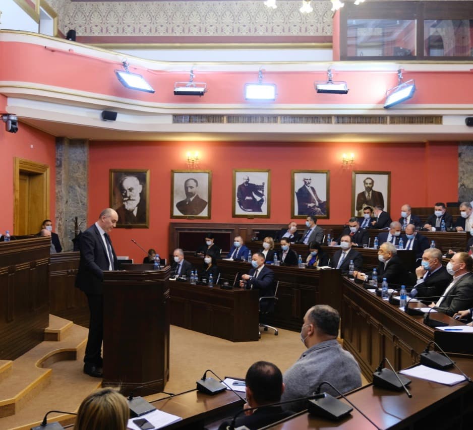 Frontnews image description