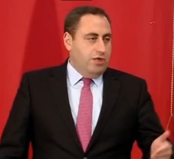 “მოვუწოდებ ირაკლი ღარიბაშვილს, უარი თქვას საკუთარი მოქალაქეების მიმართ ძალის გამოყენების განზრახვაზე”