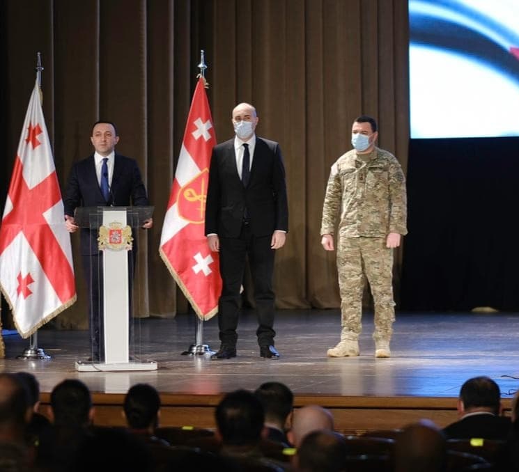 ირაკლი ღარიბაშვილი თავდაცვის უწყების თანამშრომლებს დაემშვიდობა