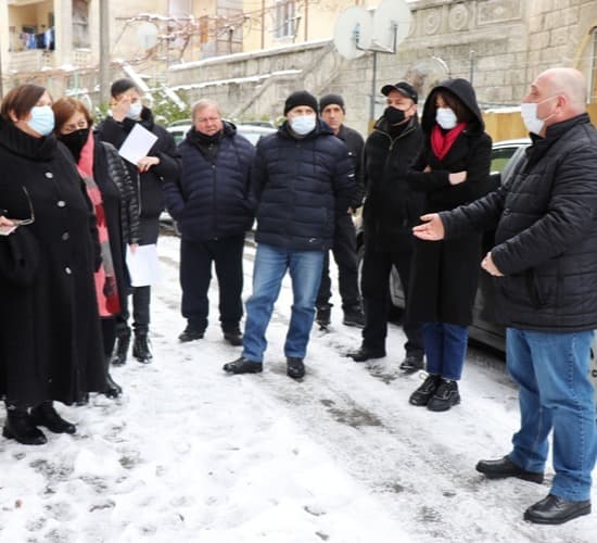 Frontnews image description