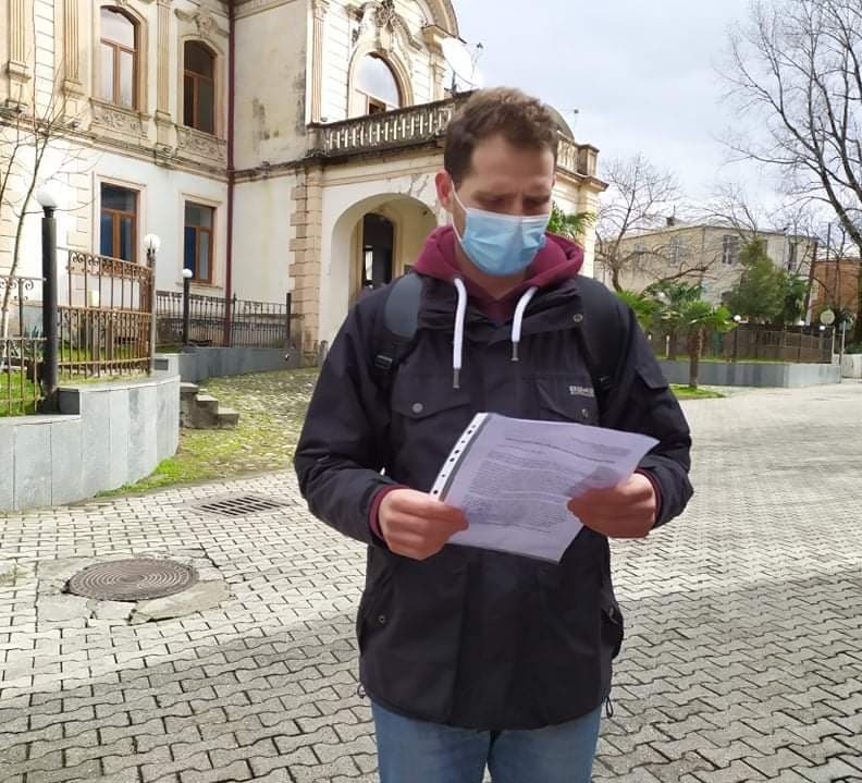 Frontnews image description