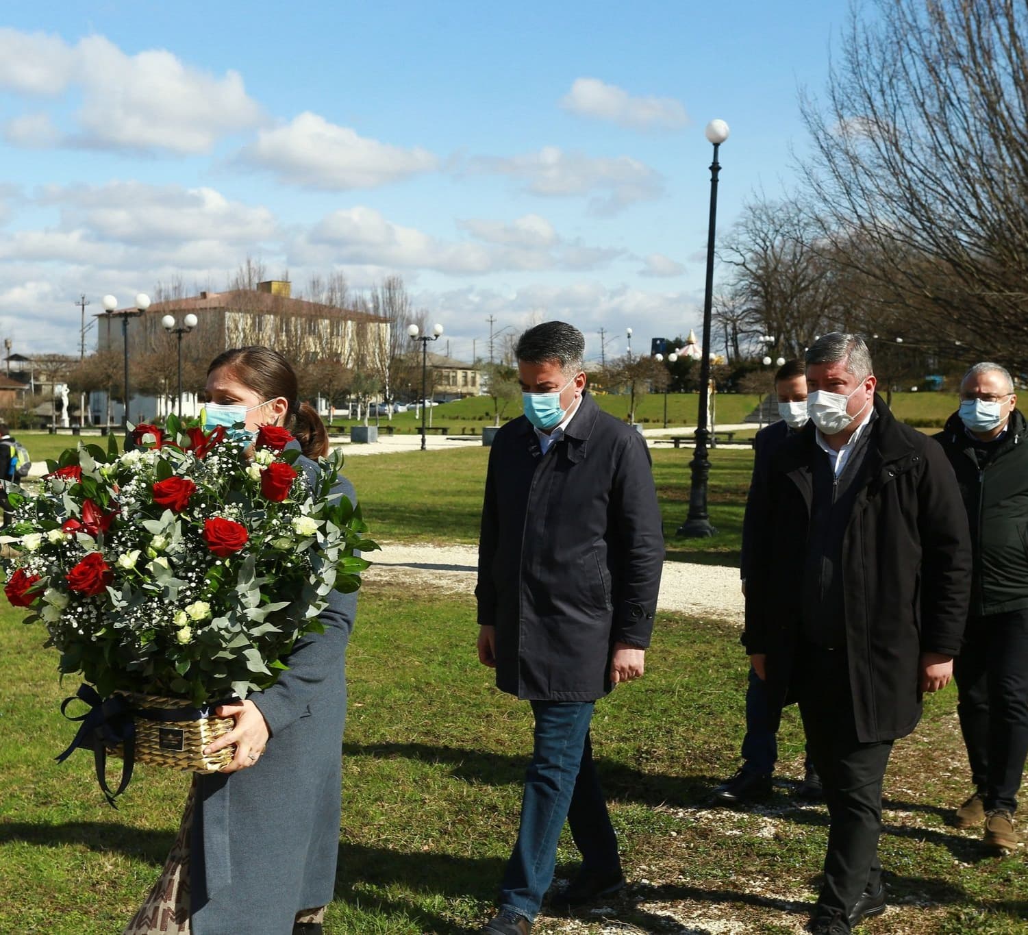 Frontnews image description