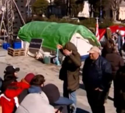 “ევროპული საქართველოს” ლიდერები და მხარდამჭერები ოპოზიციის აქციას რუსთველის მეტროდან შუერთდებიან