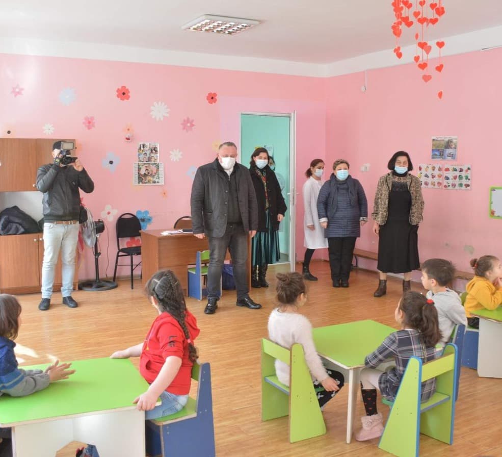 Frontnews image description