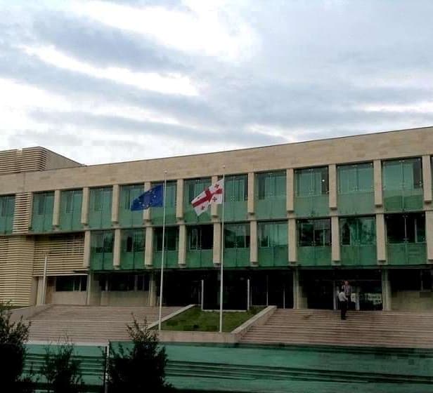 ოკუპანტების მიერ გატაცებულ გენადი ბესტაევს ე.წ. სასამართლომ 3 წლით პატიმრობა მიუსაჯა