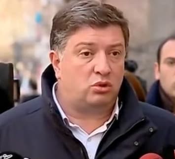 “ნუ შევიქმნით ილუზიას, რომ ვინმე შეიძლება მოატყუოს, არც ქვეყანაა ჩალით დახურული და არც მსოფლიო”