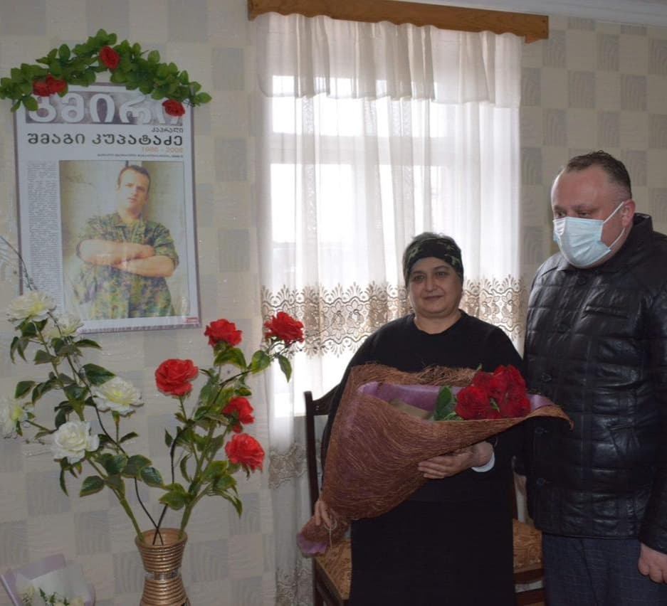 Frontnews image description