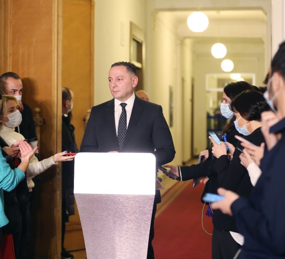 “ნარკოტიკებით ონლაინვაჭრობისთვის დაკავებული და პასუხისგებაში მიცემული იქნა 16 პირი, დაიხურა 13 ინტერნეტ ნარკოსარეალიზაციო მაღაზია“