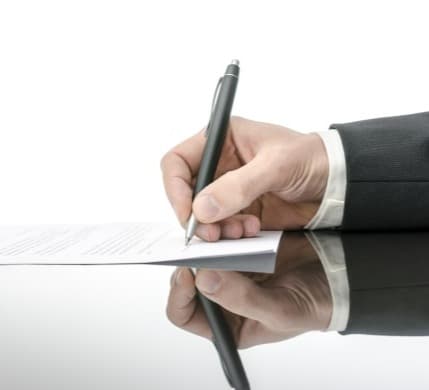 “მოვუწოდებთ  მმართველ პარტიას, დაუყოვნებლივ უზრუნველყოს  ვითარების დეესკალაცია და მნიშვნელოვანი დემოკრატიული რეფორმების დაწყება”