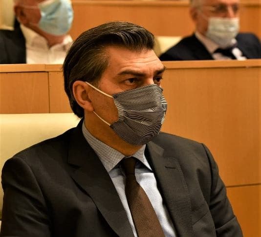 “რა გამოძიება, სისულელეა, რაზე უნდა დაინტერესდეს? რა შესაძლო დანაშაულის ნიშნები იკვეთება?”