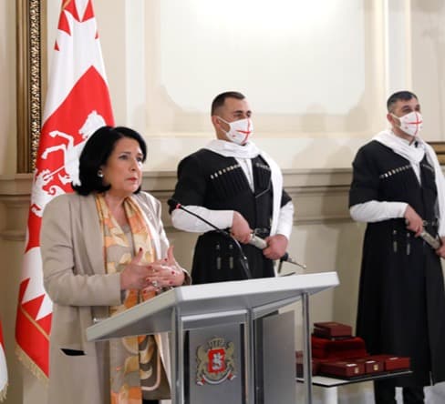 Frontnews image description