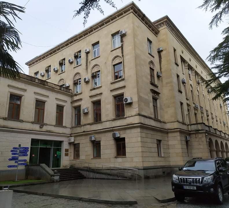 Frontnews image description