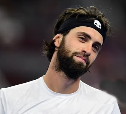 ნიკოლოზ ბასილაშვილმა როჯერ ფედერერი დაამარცხა