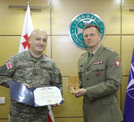 თავდაცვის ძალების მეთაურის მოადგილემ პოლონელი ექსპერტი დააჯილდოვა