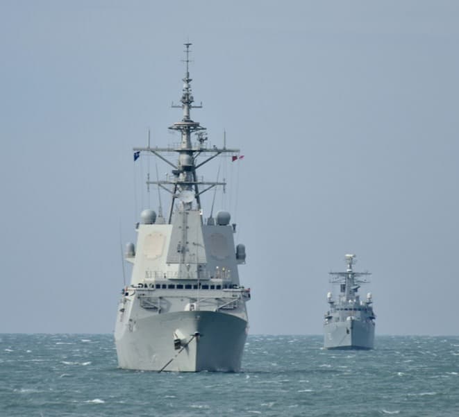 Frontnews image description