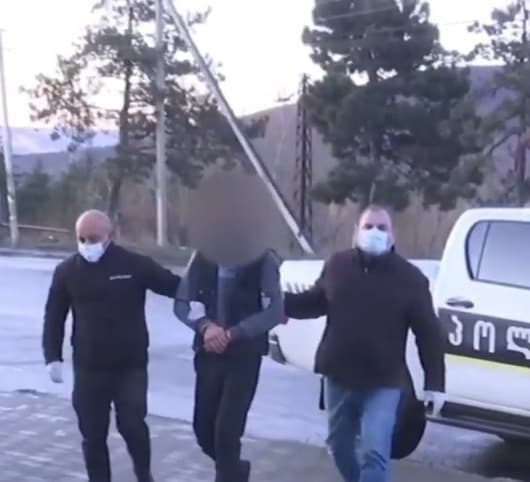 გორში განზრახ მკვლელობის მცდელობის ბრალდებით წარსულში ნასამართლევი პირი დააკავეს