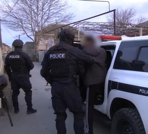 ”ქურდული სამყაროს” წევრობისა და გამოძალვის ფაქტებზე ქვემო ქართლში ორი პირი დააკავეს