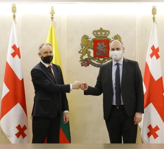 Frontnews image description