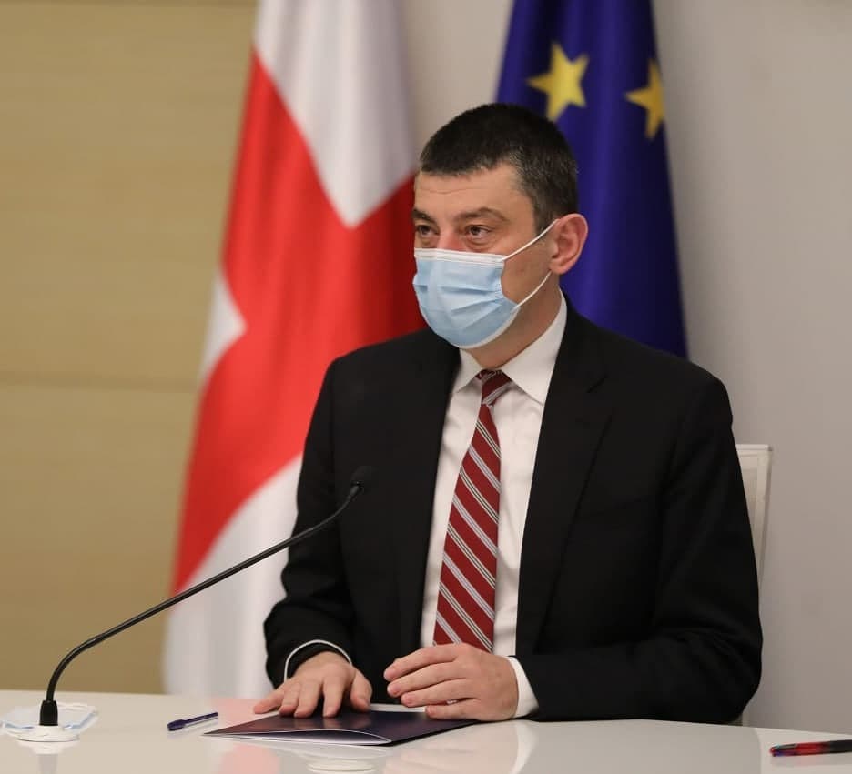 “ქართული ოცნების” დეპუტატები გიორგი გახარიას პოლიტიკაში დაბრუნებას მიესალმებიან