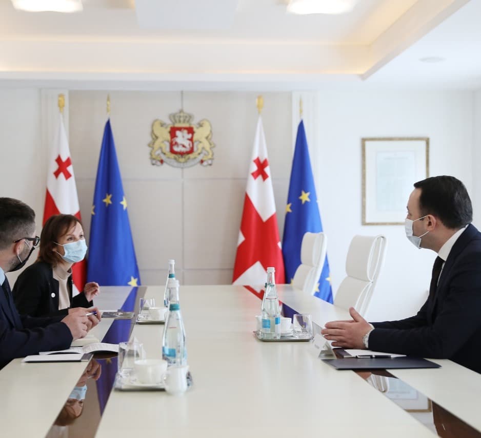 Frontnews image description