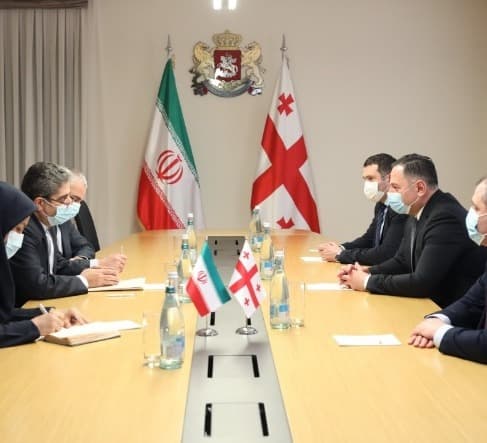 Frontnews image description