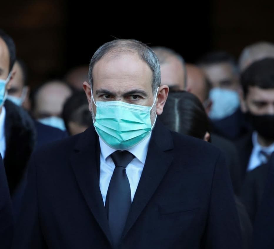 “აპრილში მე გადავდგები”