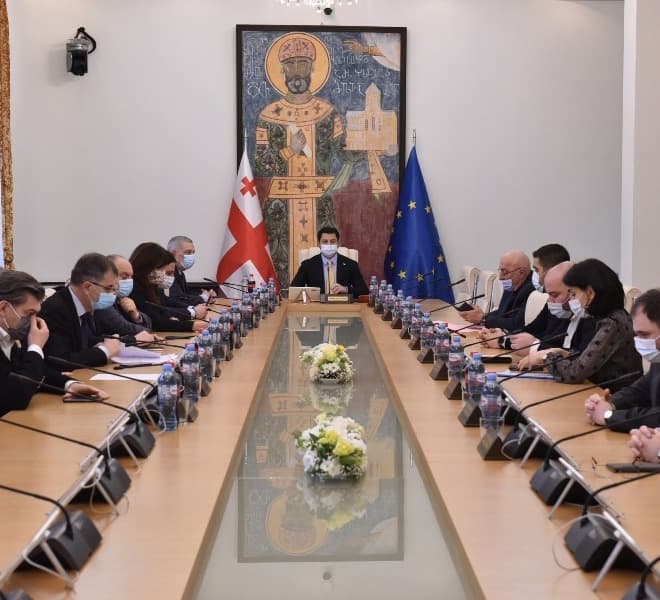 ბიუროს სხდომაზე საარჩევნო ბარიერის 3%-მდე დაწევის ინიციატივა დარეგისტრირდა