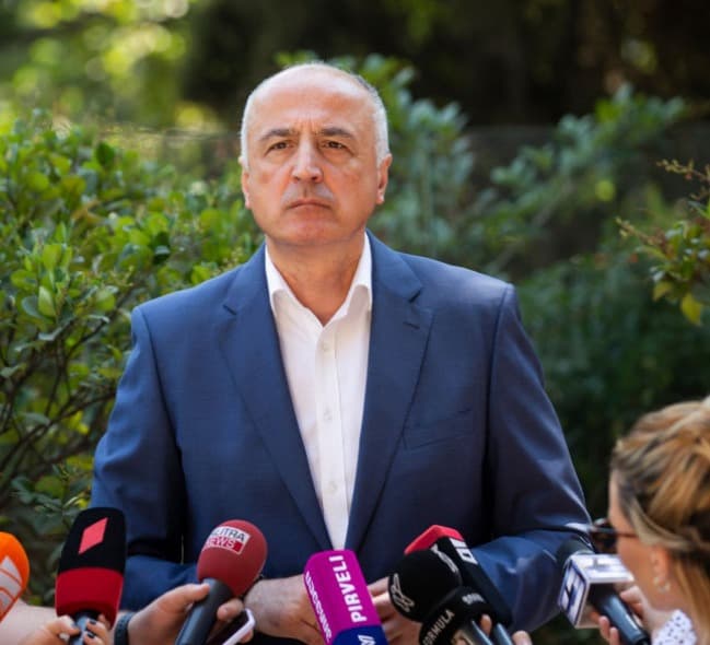 “ჩვენ ნიკა მელიას მიდგომას მხარს ვუჭერთ”