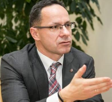 “სირცხვილია, მე ყოველდღე ვიბრძვი რუსეთის აგრესიის წინააღმდეგ მთელ რეგიონში”