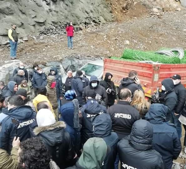 რიონის ხეობაში ხმაური და დაპირისპირებაა