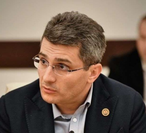 “ადამიანებს ყველანი მოვბეზრდით, ეს კინკლაობა მობეზრდათ”