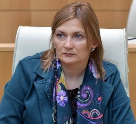 “ამავე კვლევაში მოსახლეობის თითქმის ნახევარი გამოსავალს ხედავს ვადამდელ არჩევნებში”