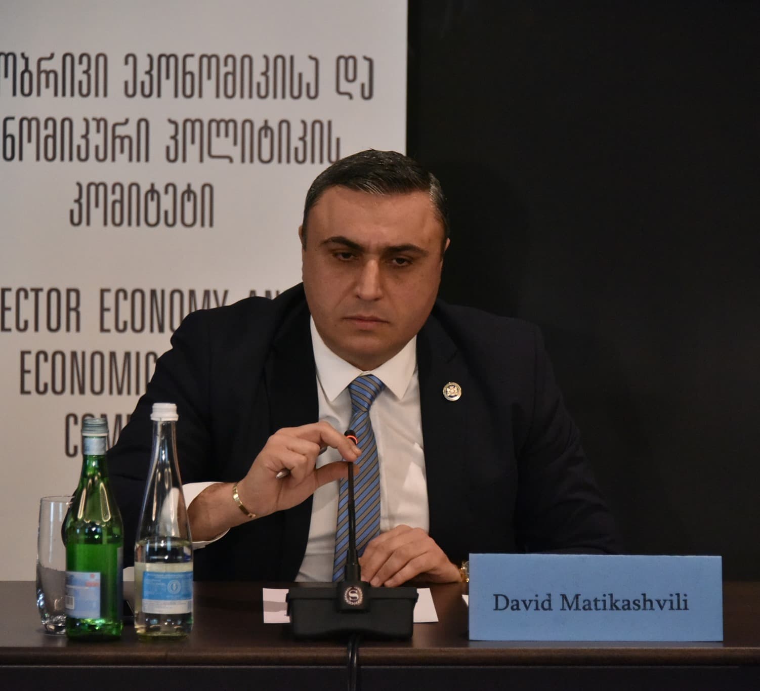 Frontnews image description