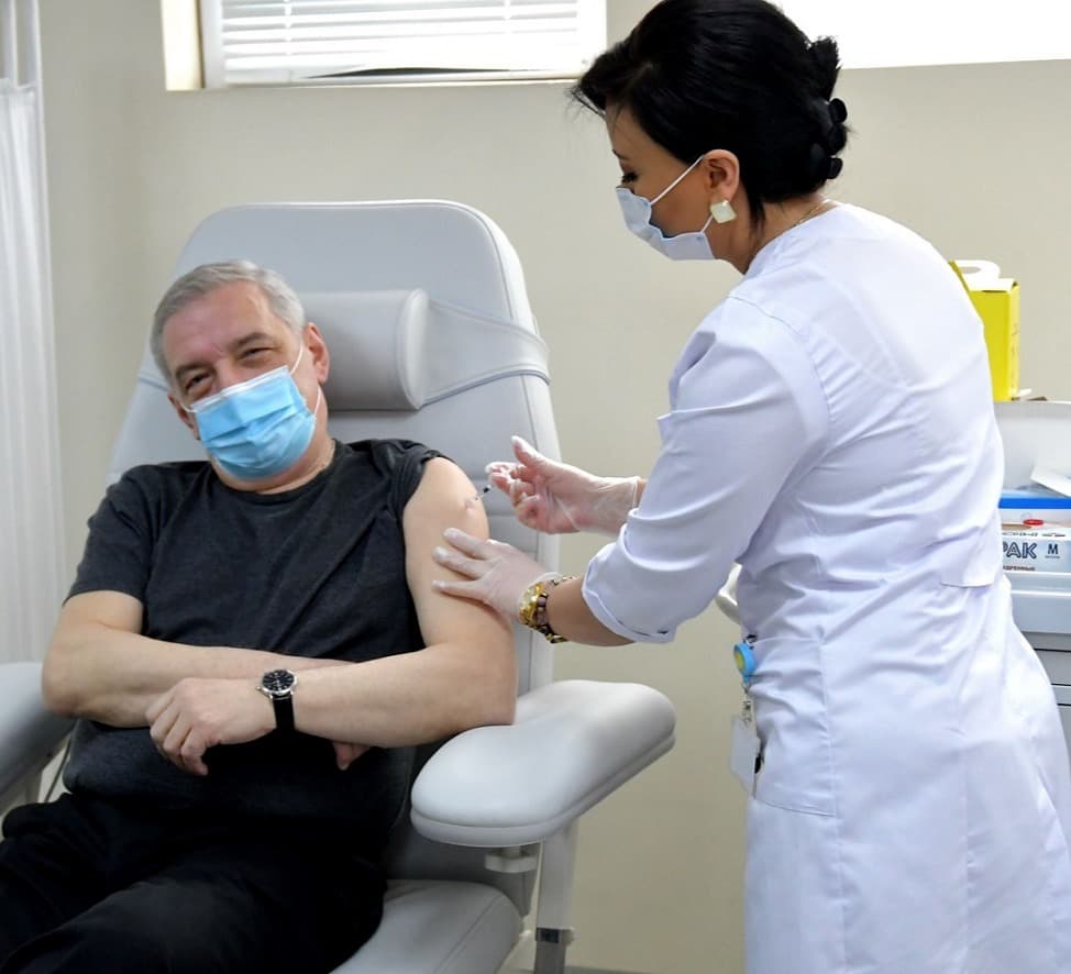 გიორგი ვოლსკი „AstraZeneca“-ს ვაქცინით აიცრა