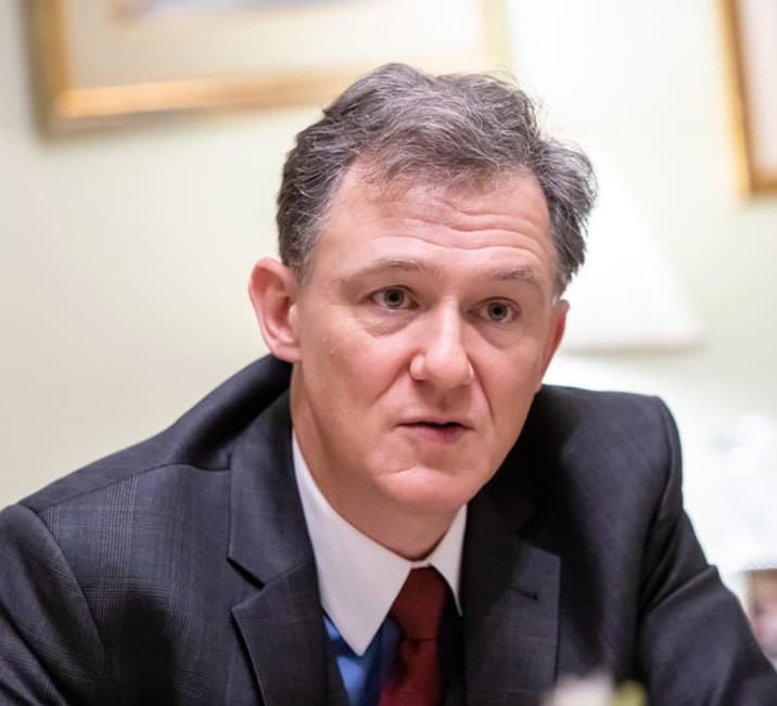 “საქართველოში პოლიტიკოსებმა პროგრესს შიდა პოლიტიკურ დრამაში მიაღწიეს”