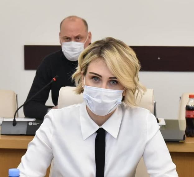 “არ მაქვს მოლოდინი, რომ ვინმე ამ 6 დეპუტატის  გარდა დატოვებს უმრავლესობას”