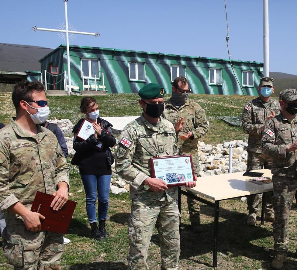 Frontnews image description