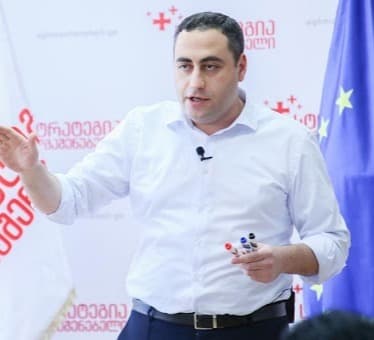 “ნიკა მელია რადგან უარს ამბობს ევროკავშირის მხრიდან გირაოს გადახდაზე, დარეგისტრირდება ამნისტიის კანონი”