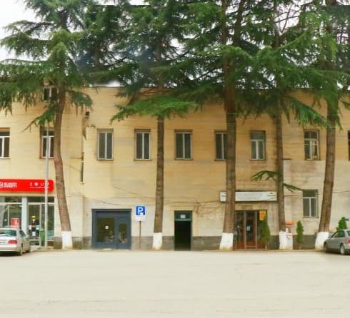 “ბორჯოში პარკირება უფასოა“- საგზაო ნიშანი ბორჯომის მერიამ ქალაქის მასშტაბით განათავსა