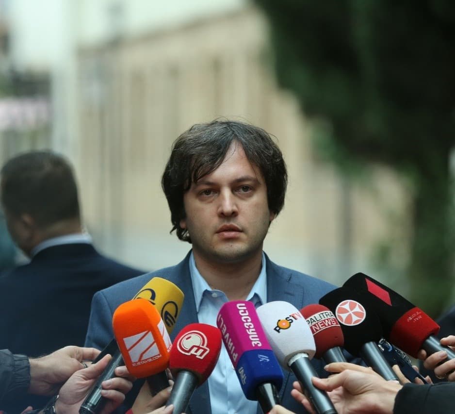 “ამნისტია უნდა შეეხოს ყველას, ვის წინააღმდეგაც აღიძრა ან შეიძლება აღიძრას სისხლის სამართლის საქმე”