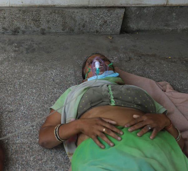 Patients dying without oxygen amid Delhi surge