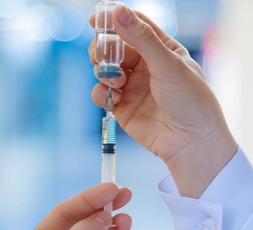 მიმდინარე კვირიდან ვაქცინაციაში მთავრობისა და პარლამენტის წევრები ჩაერთვებიან