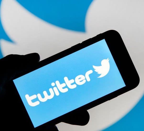 Anger as Twitter ordered to remove critical virus posts
