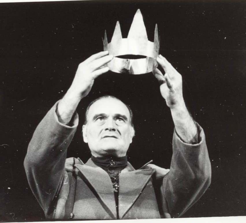 კახი კავსაძის სამოქალაქო პანაშვიდები რუსთაველის თეატრში 29-30 აპრილს გაიმართება