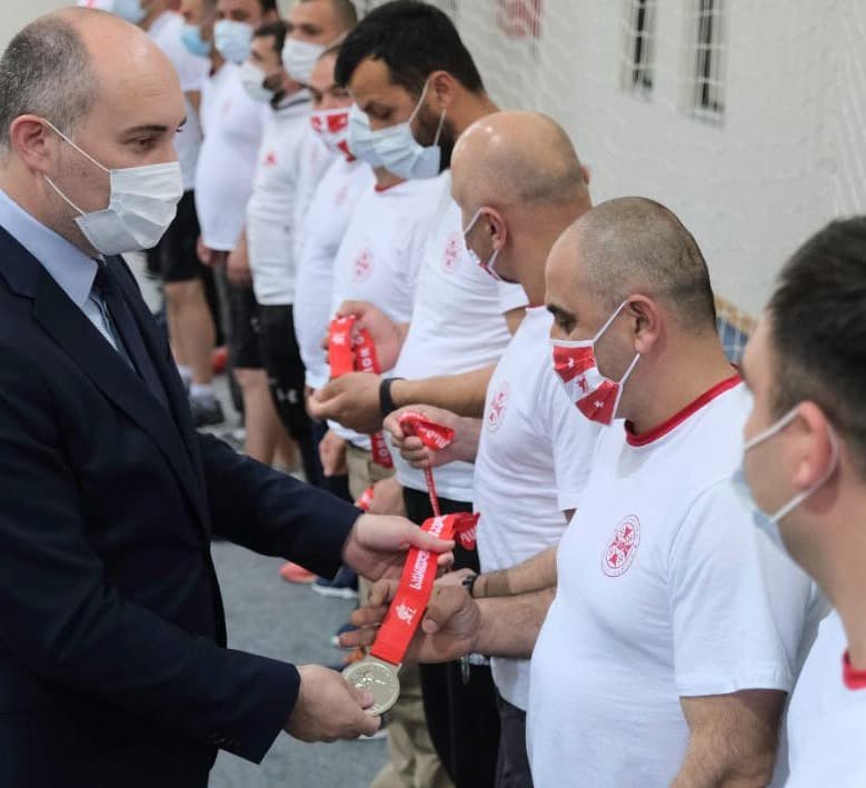 Frontnews image description