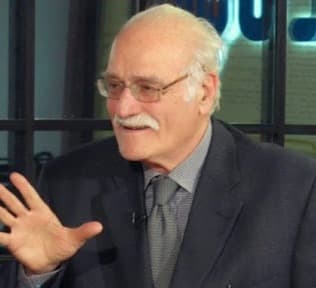 კახი კავსაძეს დღეს საბურთალოს სასაფლაოზე, მეუღლის გვერდით დაკრძალავენ