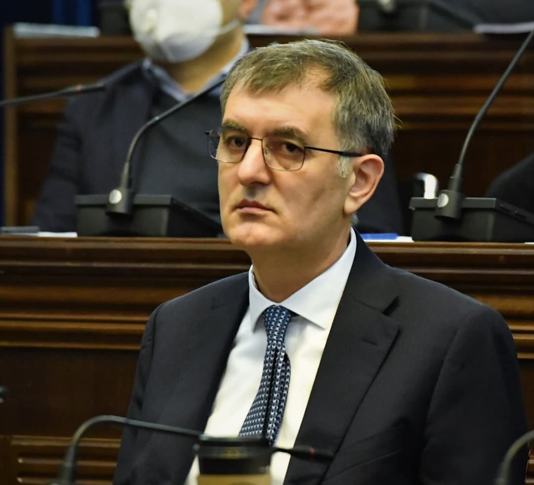 “მათ ჭკუაზე რომ გაგვევლო, მანდატებიც არ ექნებოდათ, შემოვიდნენ და მადლობასაც არ იხდიან, რომ ასეთი ბედნიერები არიან”